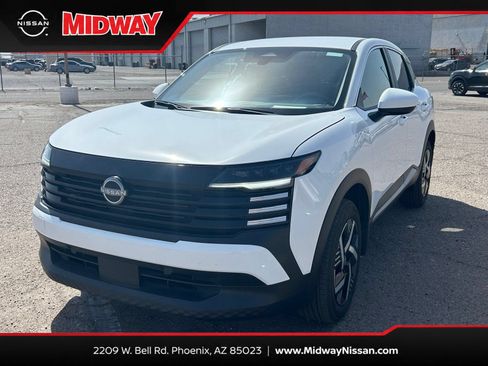 Used 2025 Nissan Kicks SV FWD image 1