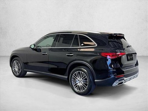 Used 2025 Mercedes-Benz GLC 300 image 7