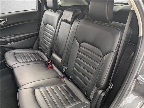 Used 2021 Ford Edge SEL w/ Convenience Package image 19