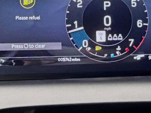 Used 2024 Land Rover Discovery Sport S AWD/4WD image 8