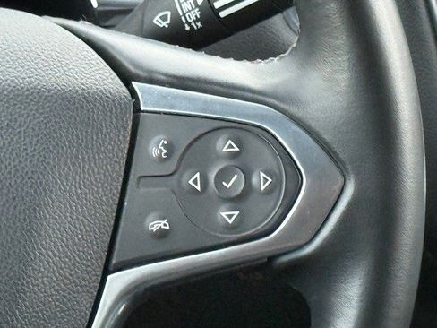 Certified 2023 Chevrolet Traverse LT image 31