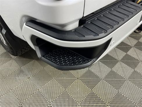 Used 2023 GMC Sierra 2500 Denali image 18