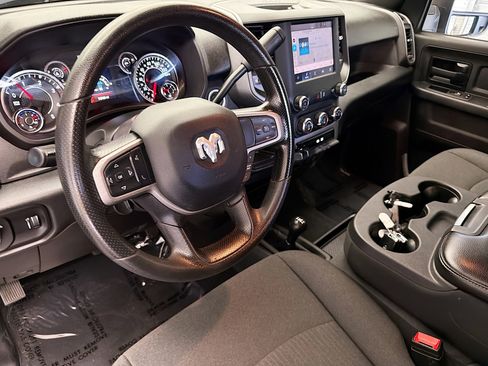 Used 2024 RAM 3500 Tradesman w/ Chrome Appearance Group image 7