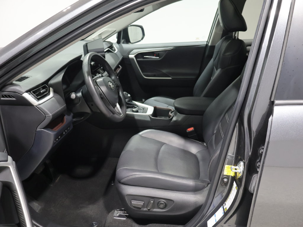 Certified 2023 Toyota RAV4 Limited w/ Limited Grade Weather Package AWD/4WD image 10