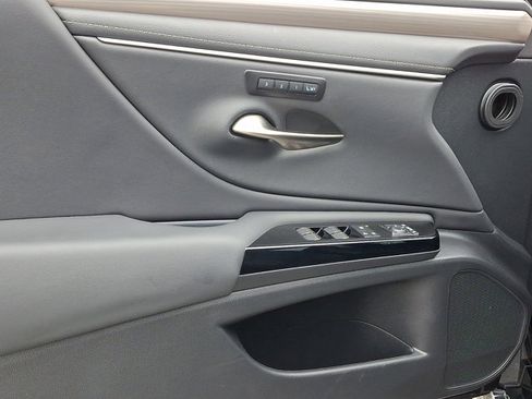 Certified 2025 Lexus ES 300h F Sport image 13