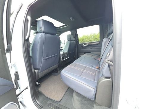 New 2025 Chevrolet Silverado 3500 High Country w/ High Country Premium Package image 32