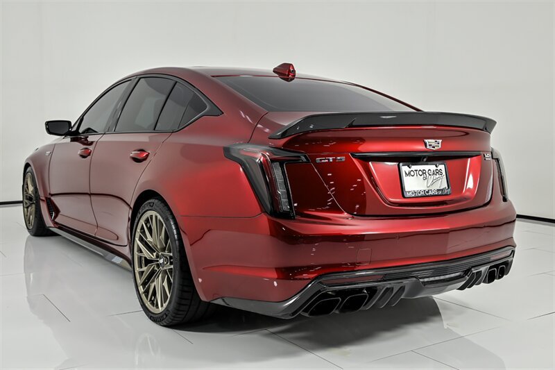 Used 2024 Cadillac CT5 V Blackwing w/ Carbon Fiber Package 2 RWD image 19