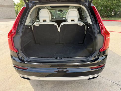 Used 2020 Volvo XC90 T6 Momentum w/ Protection Package Premier AWD/4WD image 5