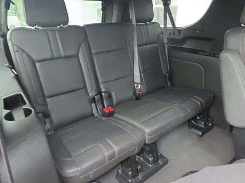 Used 2024 Chevrolet Suburban RST w/ Luxury Package AWD/4WD image 31
