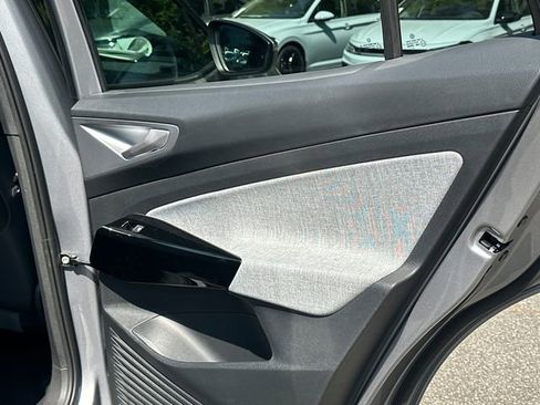 New 2026 Volkswagen ID.4 Pro RWD image 16