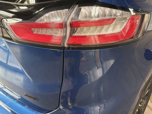 Used 2023 Ford Edge SE w/ Black Appearance Package image 11