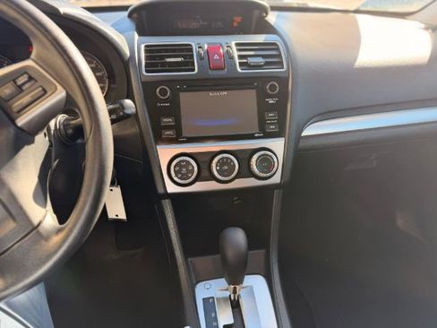 Used 2015 Subaru Crosstrek 2.0i Premium image 13