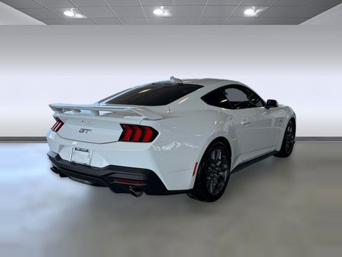 Used 2025 Ford Mustang GT Premium w/ GT Performance Package RWD image 9