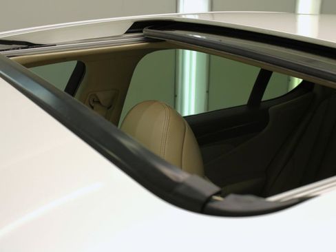 Used 2016 Lexus LS 460 w/ Comfort Package image 26