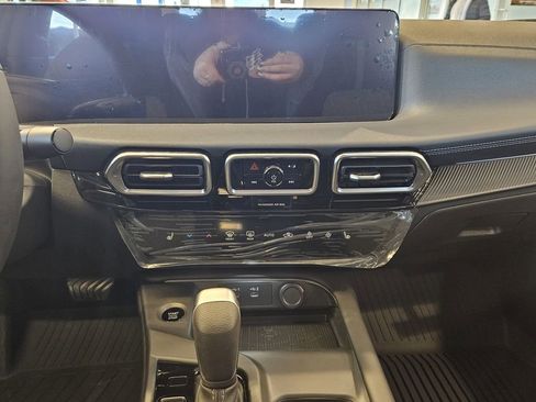 New 2026 Nissan Sentra SV w/ SV Convenience Package image 17