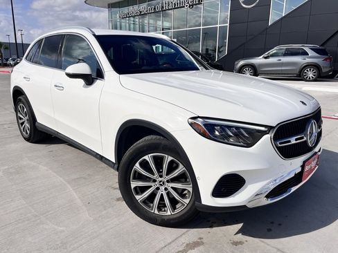 Used 2024 Mercedes-Benz GLC 300 4MATIC image 1