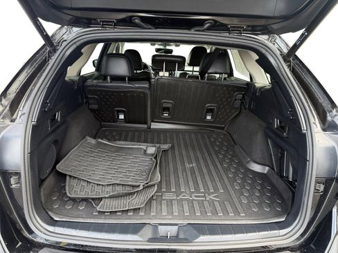 Certified 2022 Subaru Outback Limited image 17