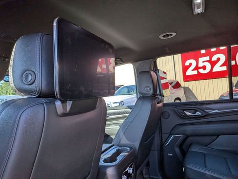 Used 2024 GMC Yukon Denali w/ Advanced Technology Package AWD/4WD image 22