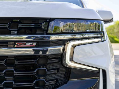 Used 2022 Chevrolet Tahoe Z71 w/ Z71 Off-Road Package image 11