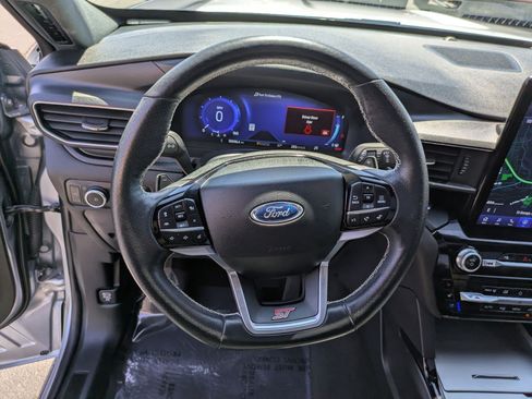 Used 2023 Ford Explorer ST w/ Equipment Group 401A AWD/4WD image 17