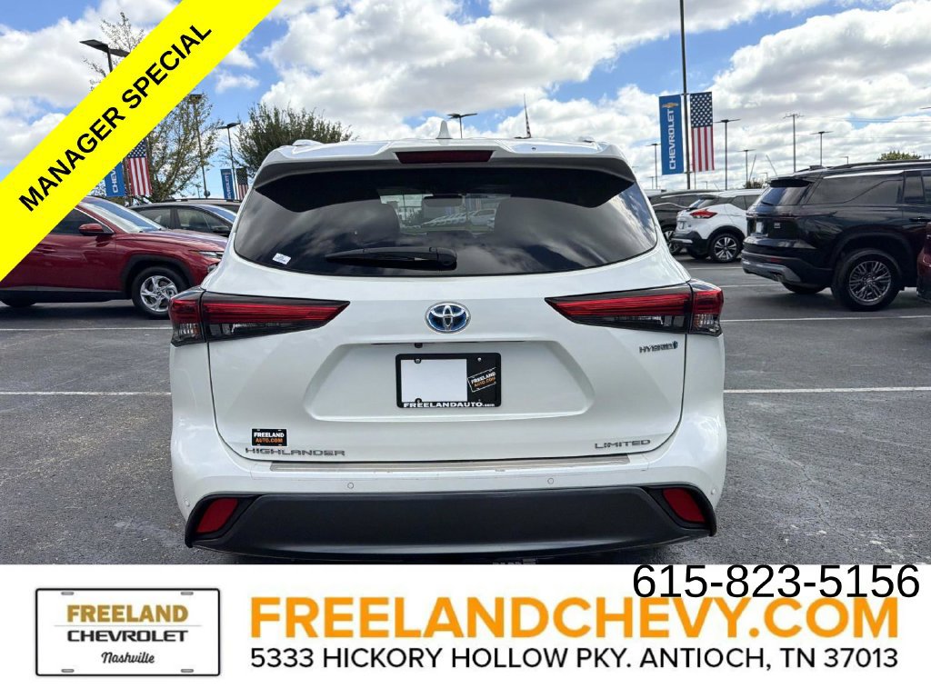 Used 2021 Toyota Highlander Limited AWD/4WD image 4