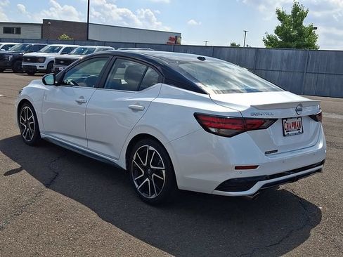 Used 2025 Nissan Sentra SR w/ SR Premium Package FWD image 3