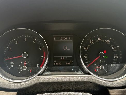 Used 2016 Volkswagen Passat 1.8T SE FWD image 19