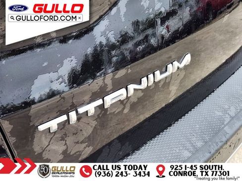 Used 2020 Ford Escape Titanium w/ Titanium Premium Package 2.0 FWD image 8