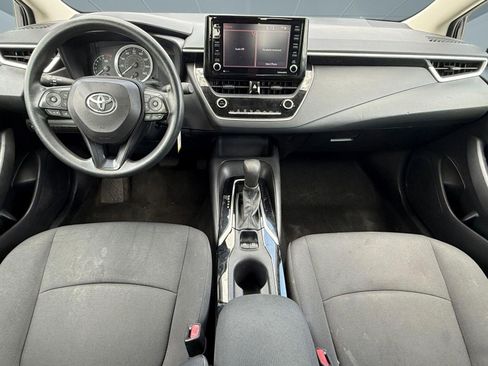 Used 2022 Toyota Corolla LE image 20