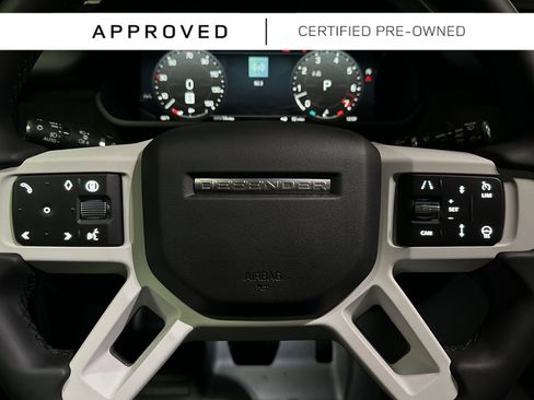 Used 2025 Land Rover Defender 130 X-Dynamic SE AWD/4WD image 10