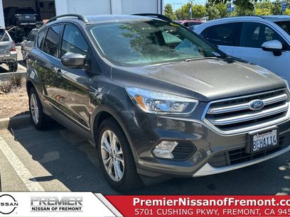 Used 2018 Ford Escape SE w/ SE Sync 3 Package