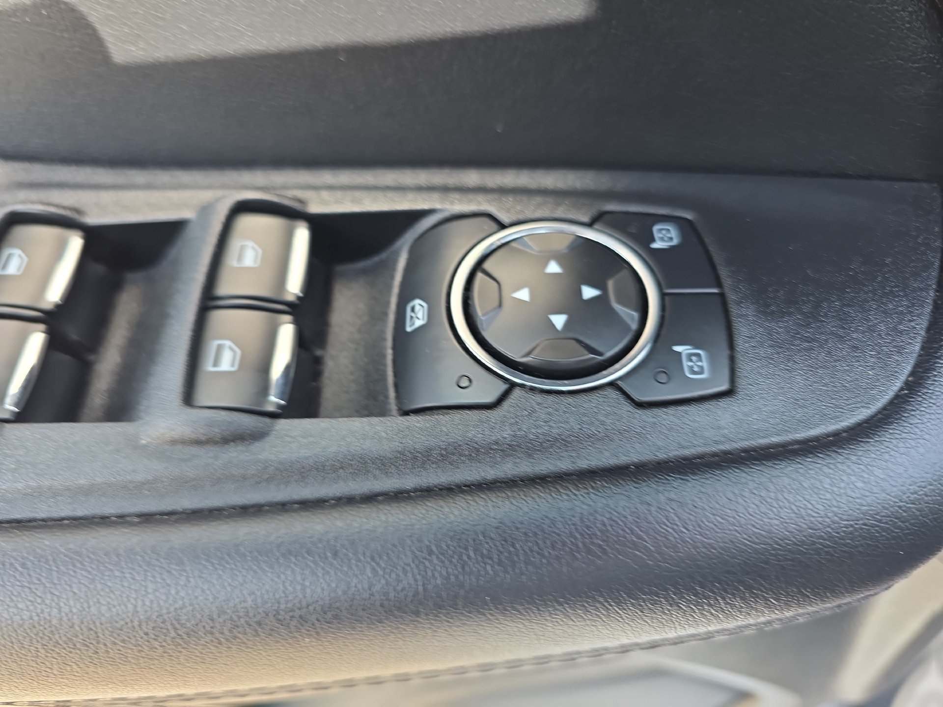 Used 2023 Ford Edge SEL AWD/4WD image 26