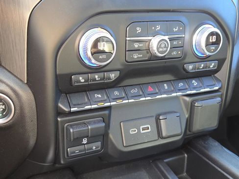 Used 2021 GMC Sierra 1500 Denali image 26