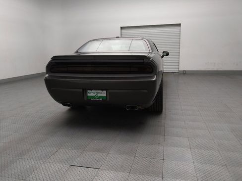 Used 2013 Dodge Challenger R/T w/ Sound Group II image 7