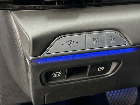 Used 2025 Genesis GV80 2.5T Standard AWD/4WD image 17