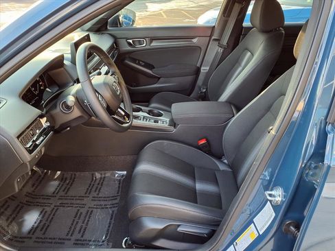 Certified 2025 Honda Civic Sport image 4