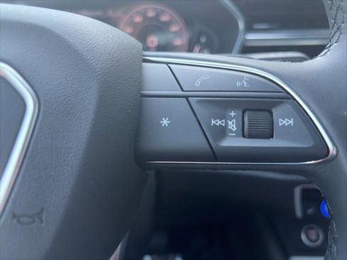 Certified 2025 Audi Q3 2.0T Premium Plus w/ Premium Plus Package image 23