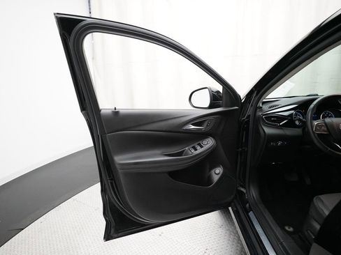 Used 2022 Buick Encore GX Select w/ Sport Touring Package AWD/4WD image 28