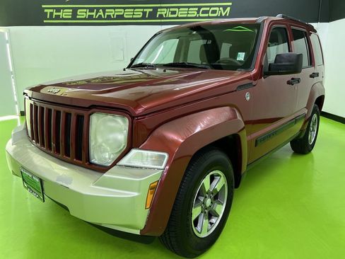 Used 2008 Jeep Liberty Sport w/ Popular Equipment Group AWD/4WD image 5
