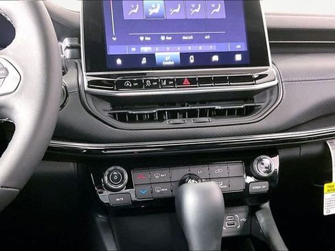New 2026 Jeep Compass Latitude AWD/4WD image 7