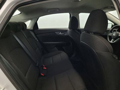 Used 2021 Kia Forte LXS FWD image 19