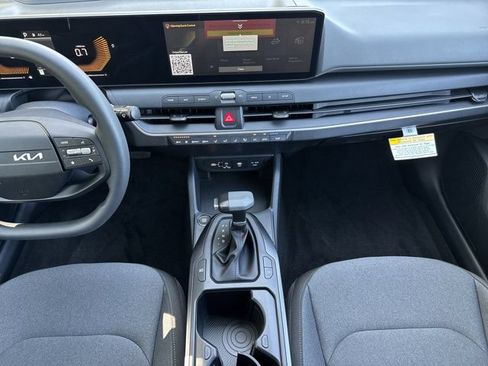 New 2026 Kia K4 FWD image 11