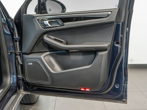 Certified 2021 Porsche Macan S AWD/4WD image 27