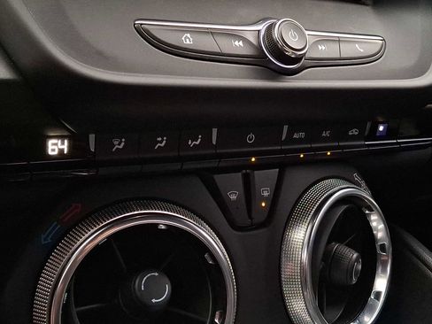 Used 2021 Chevrolet Camaro LT RWD image 13