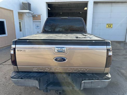 Used 2011 Ford F250 XLT w/ Chrome Pkg image 3