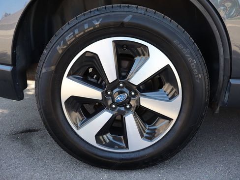 Used 2017 Subaru Forester 2.5i Limited AWD/4WD image 43
