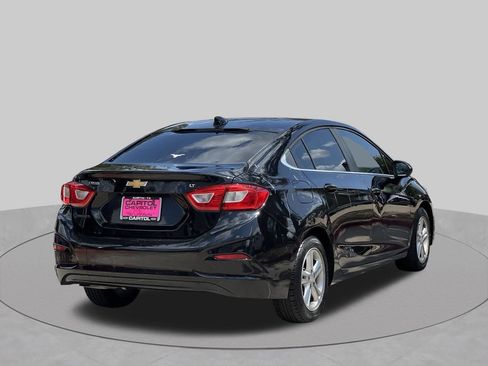 Used 2018 Chevrolet Cruze LT FWD image 5