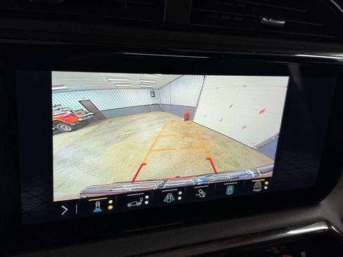 Used 2023 GMC Sierra 1500 AT4 w/ AT4 Premium Package AWD/4WD image 59