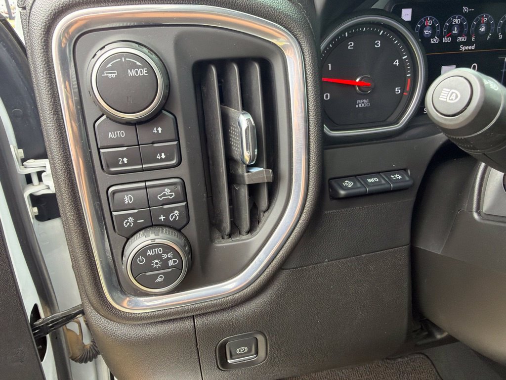 Used 2022 Chevrolet Silverado 2500 High Country w/ Z71 Off-Road Package AWD/4WD image 24