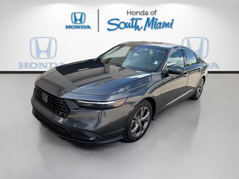 Certified 2023 Honda Accord EX image 3